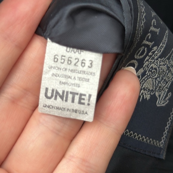 Burberry’s vintage wool blazer, navy blue, size 46 - Picture 9 of 9